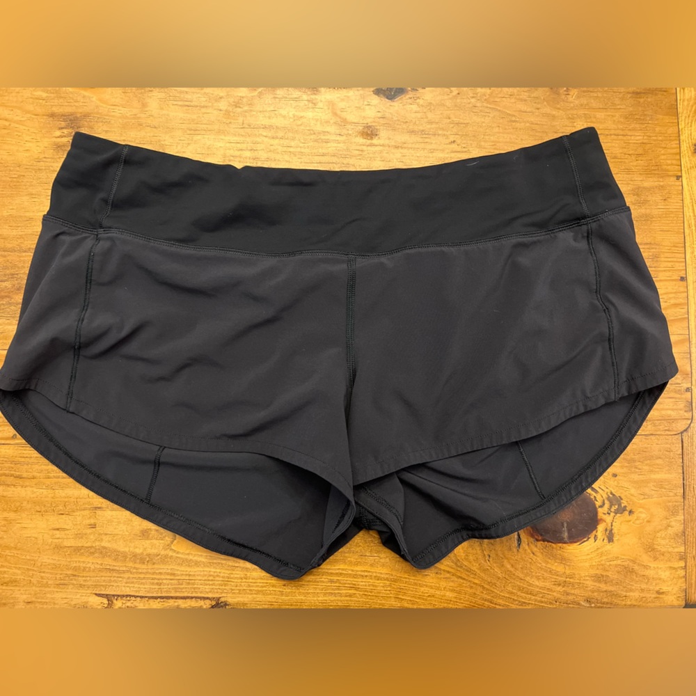 Lululemon Speed Up shorts black size 8
